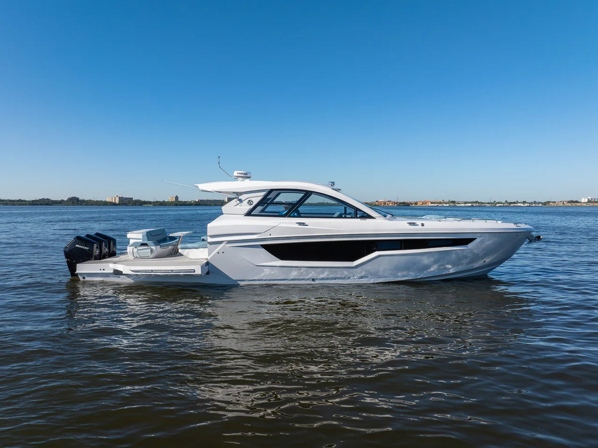 2027 Cruisers Yachts 50 GLS OB 50.0 feet, Clearwater, Florida #11