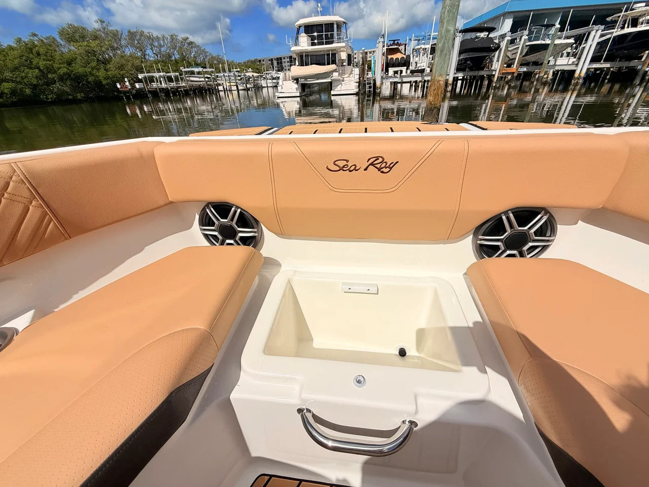 2027 Sea Ray SDX 230 Outboard 23.0 feet, St Petersburg, FL #57