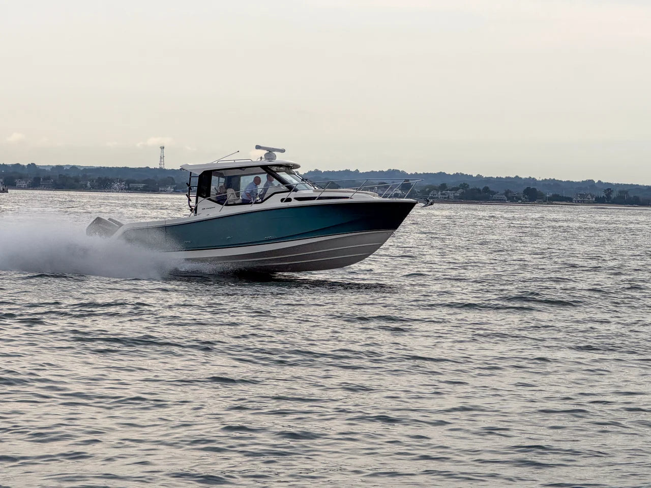 2027 Boston Whaler 325 Conquest 32.0 feet, Norwalk, Connecticut #6