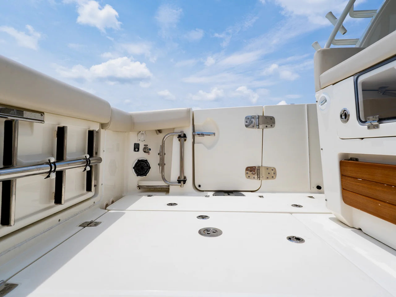 2023 Boston Whaler 350 Realm 35.0 feet, Clearwater, Florida #86