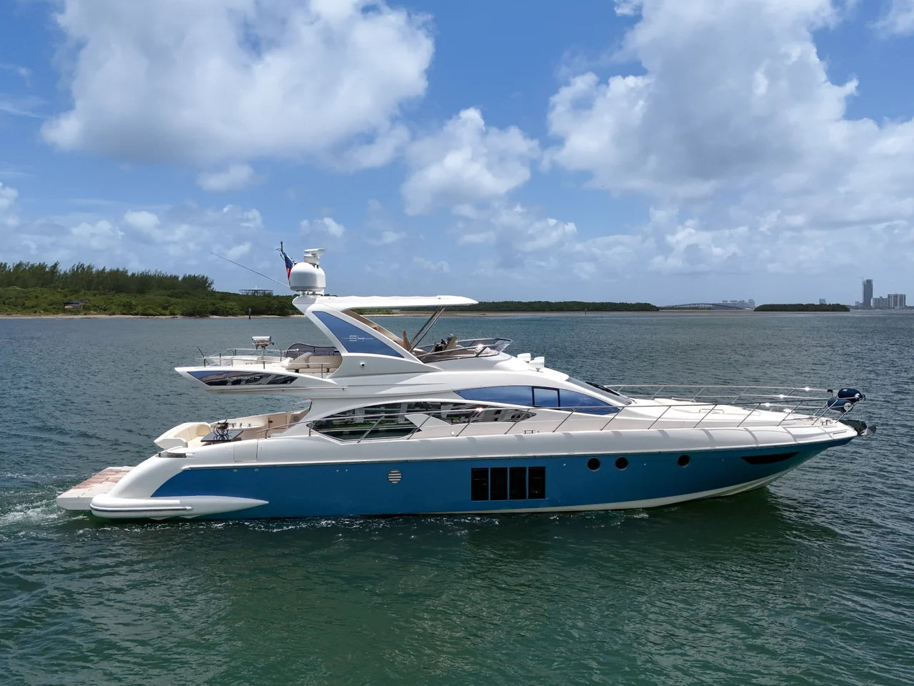 2012 Azimut 64 FLY 64.0 feet, Miami Beach, FL #8