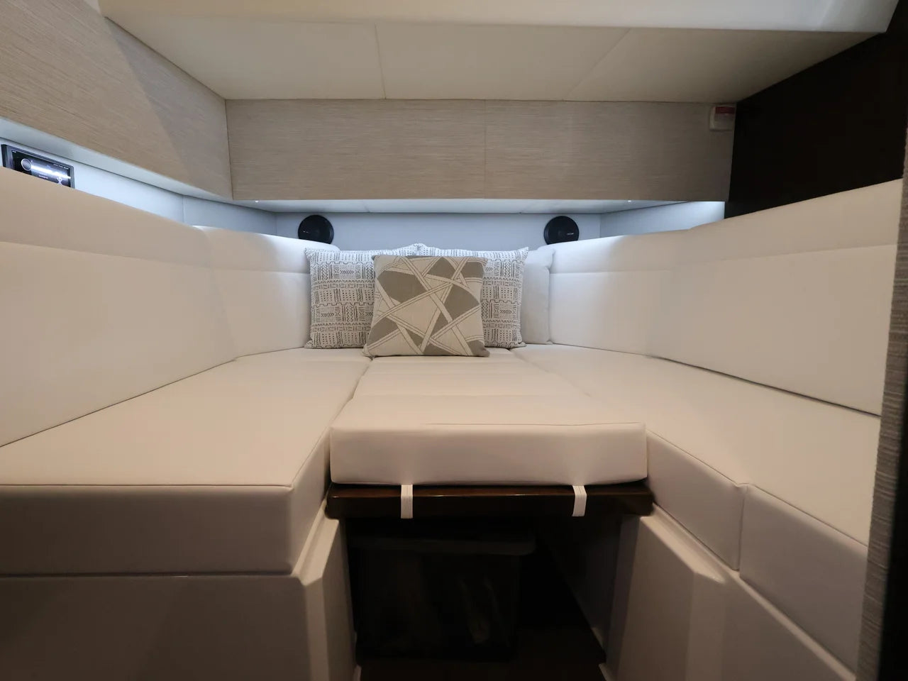 2026 Cruisers Yachts 42 GLS Outboard 42.0 feet, Naples, Florida #32