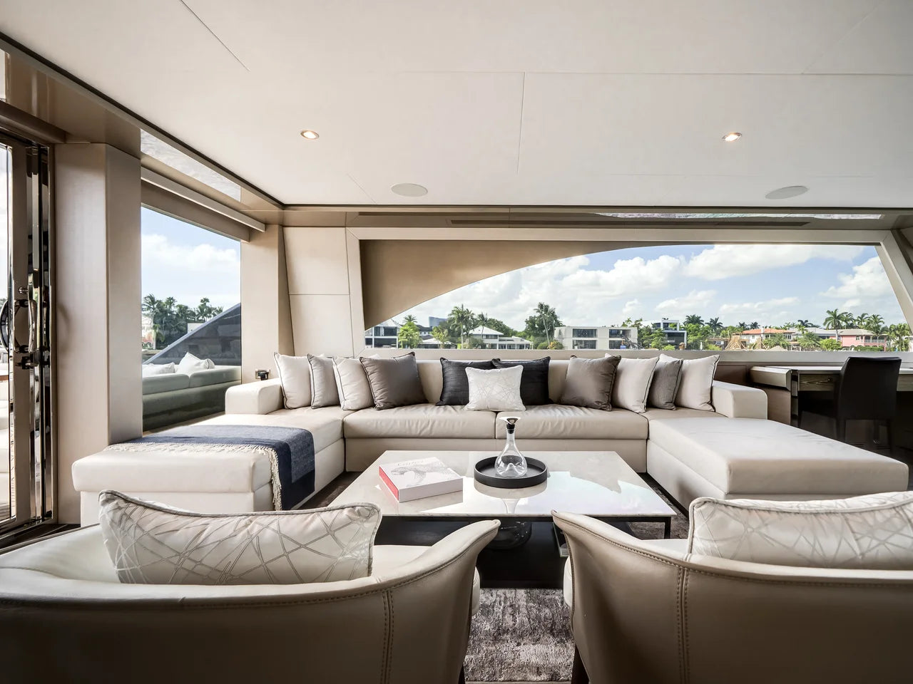 2025 Ocean Alexander 27R 88.0 feet, Fort Lauderdale, FL #75