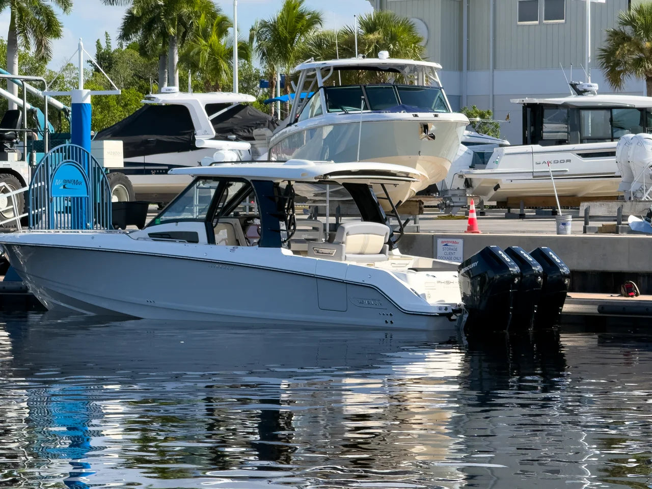 2025 Boston Whaler 350 REALM 35.0 feet, Fort Myers, FL #2