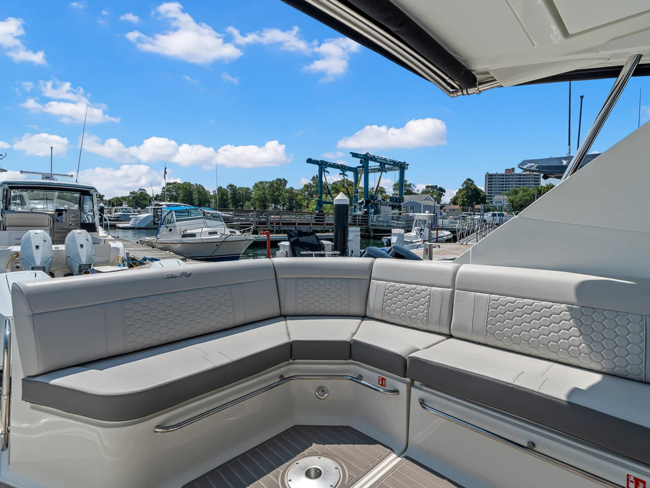 2027 Sea Ray Sundancer 320 Outboard 32.0 feet, Quincy, MA #10