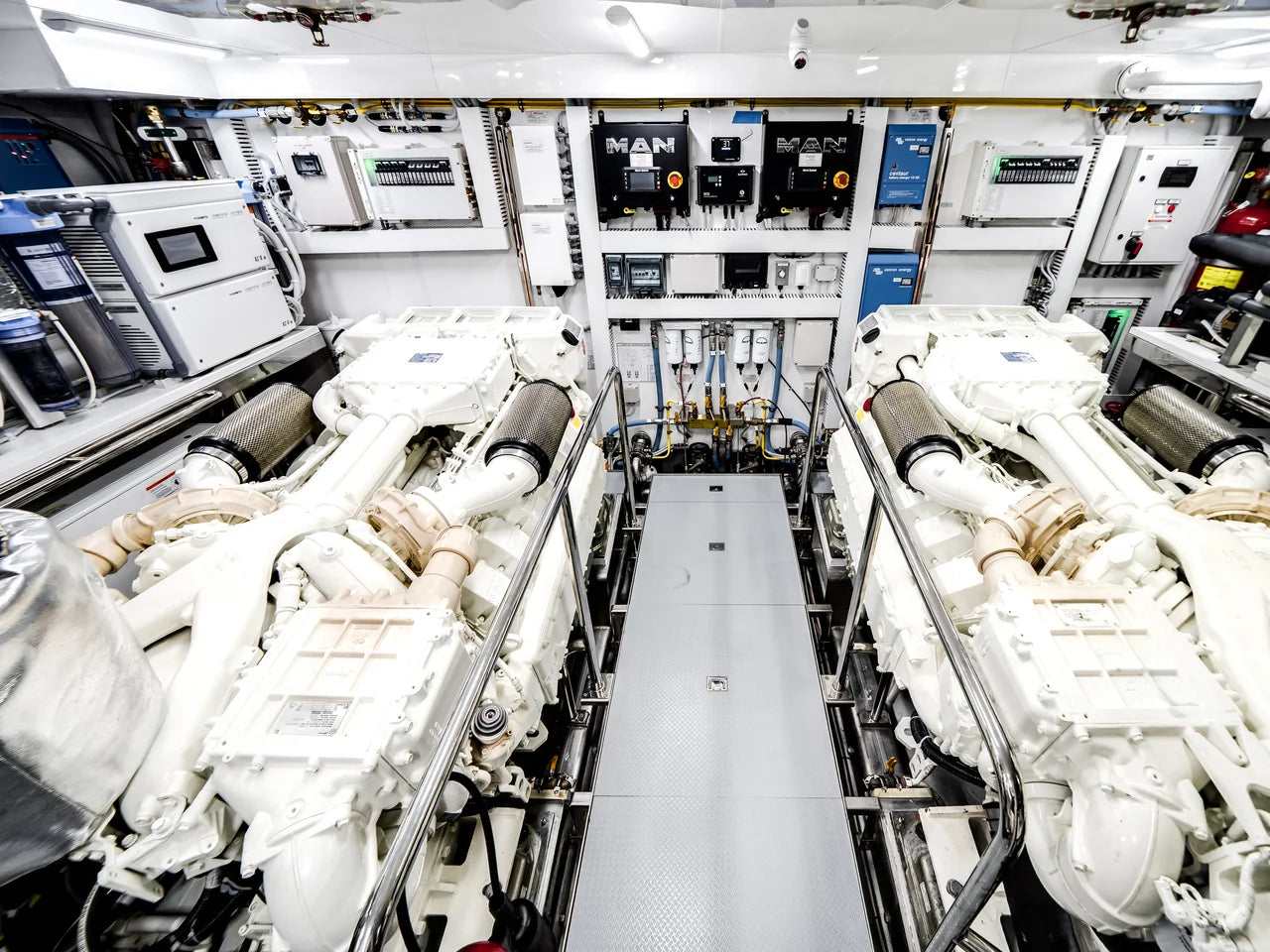2025 Ocean Alexander 27R 88.0 feet, Fort Lauderdale, FL #117