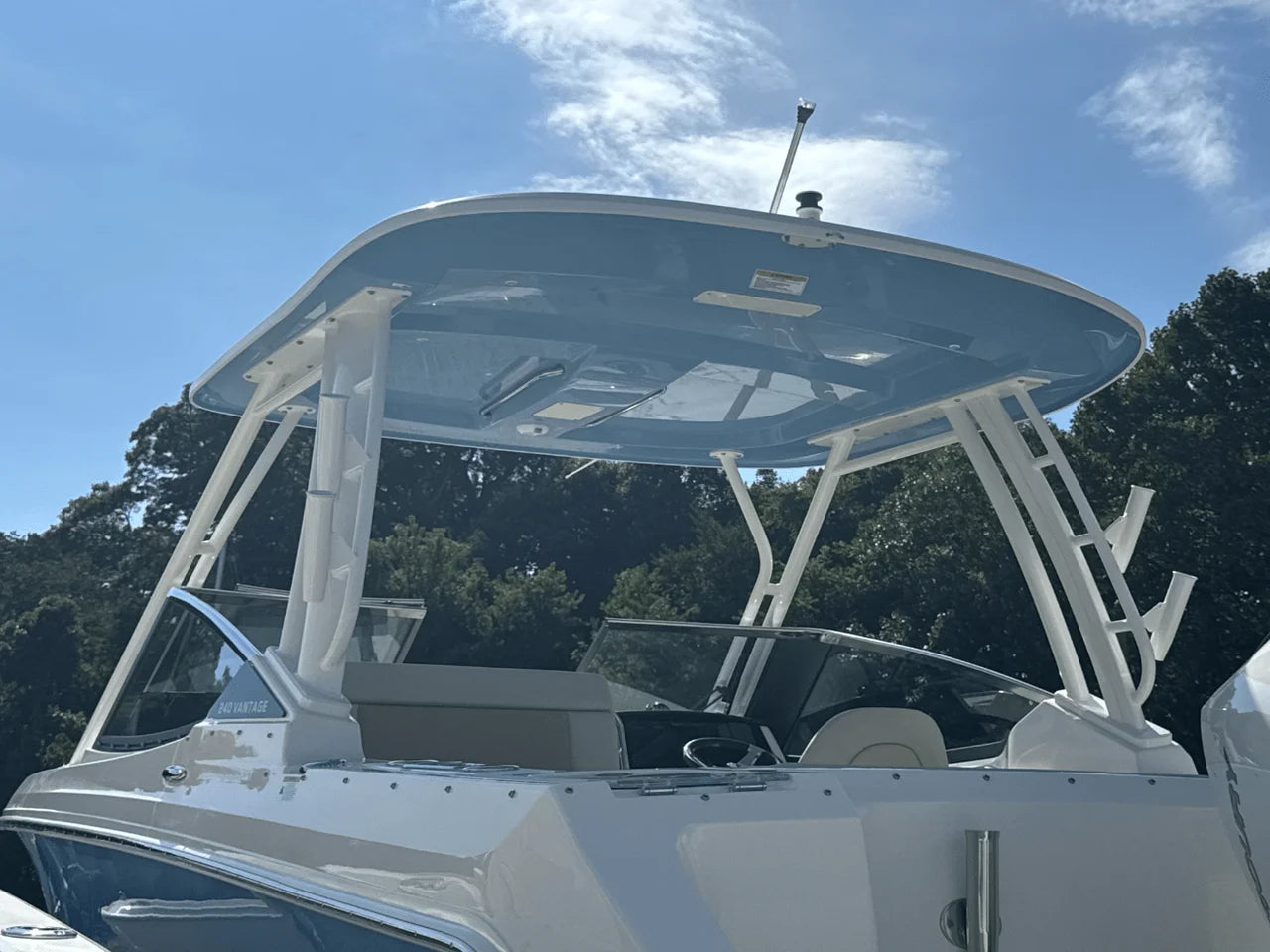 2026 Boston Whaler 240 Vantage 24.0 feet, Huntington, NY #7