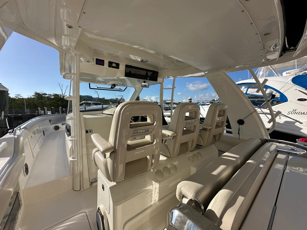 2020 Boston Whaler 420 OUTRAGE 42.0 feet, Jupiter, FL #9