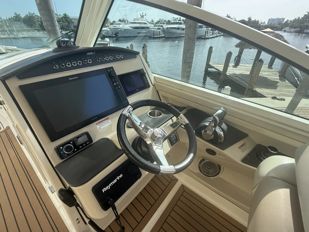 2018 Boston Whaler 320 VANTAGE 32.0 feet, Pompano Beach, Florida #49