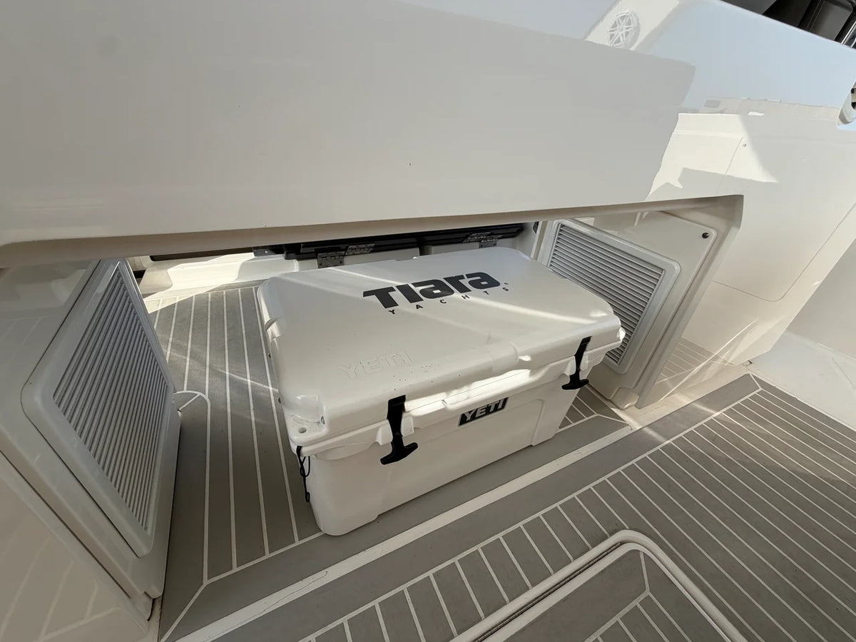 2022 Tiara Yachts 43 LS 43.0 feet, Excelsior, Minnesota #12