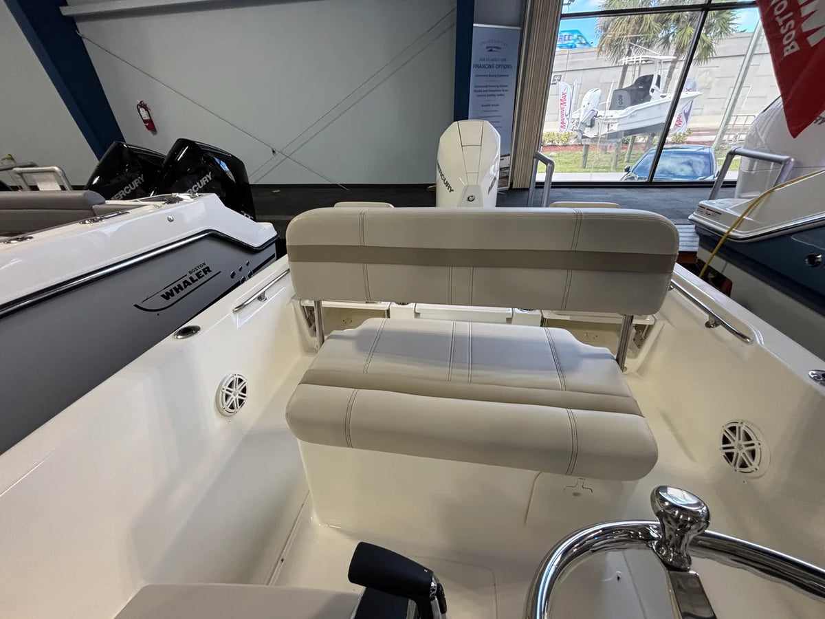2026 Boston Whaler 250 Dauntless 25.0 feet, Clearwater, Florida #13