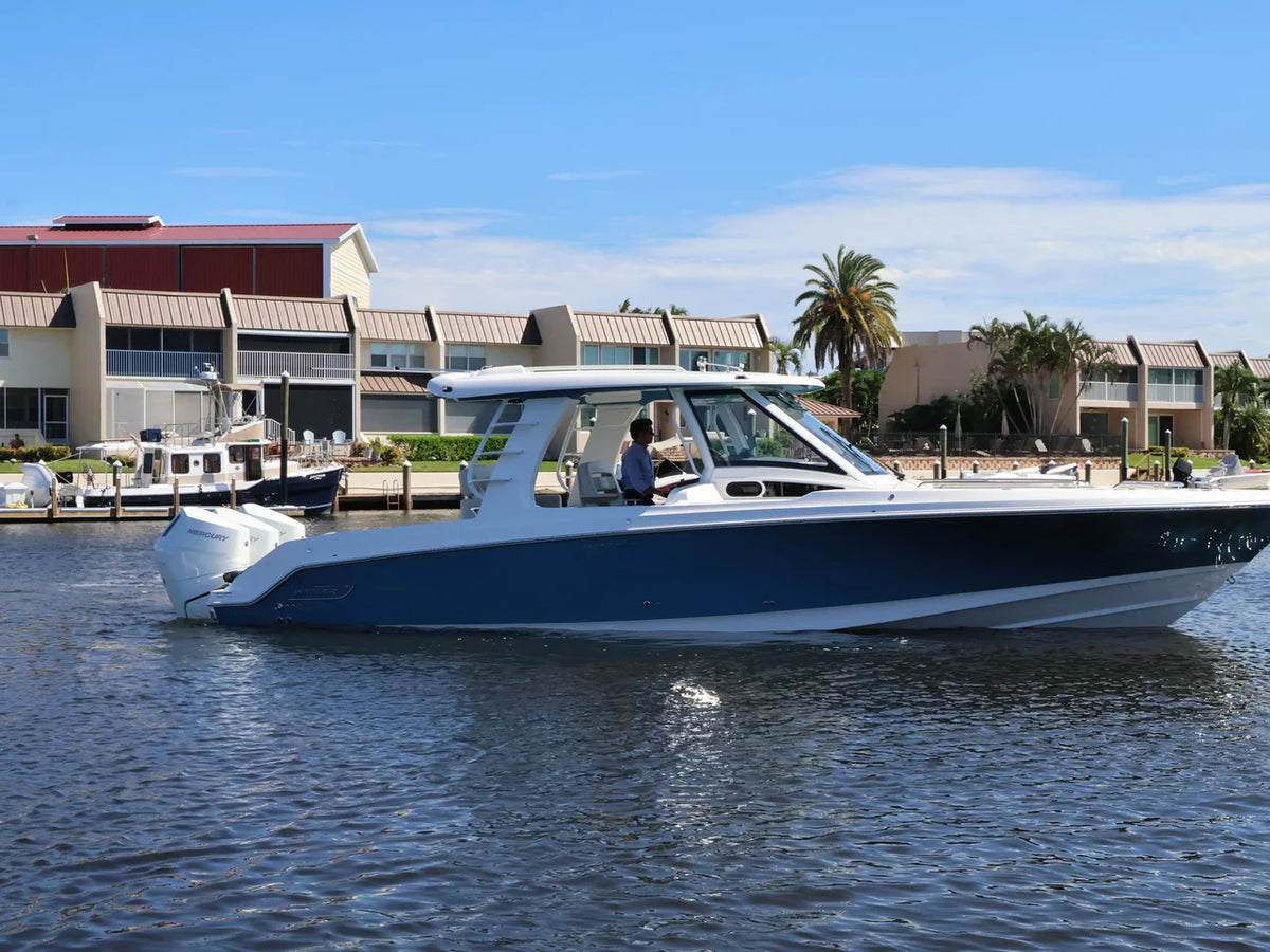 2027 Boston Whaler 350 Realm 35.0 feet, Naples, Florida #9