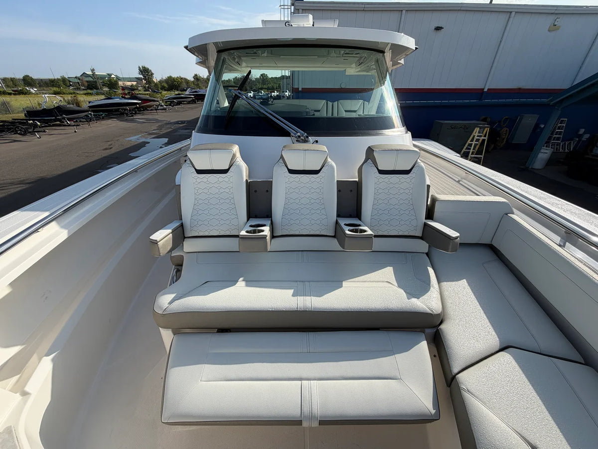 2022 Tiara Yachts 43 LS 43.0 feet, Excelsior, Minnesota #33