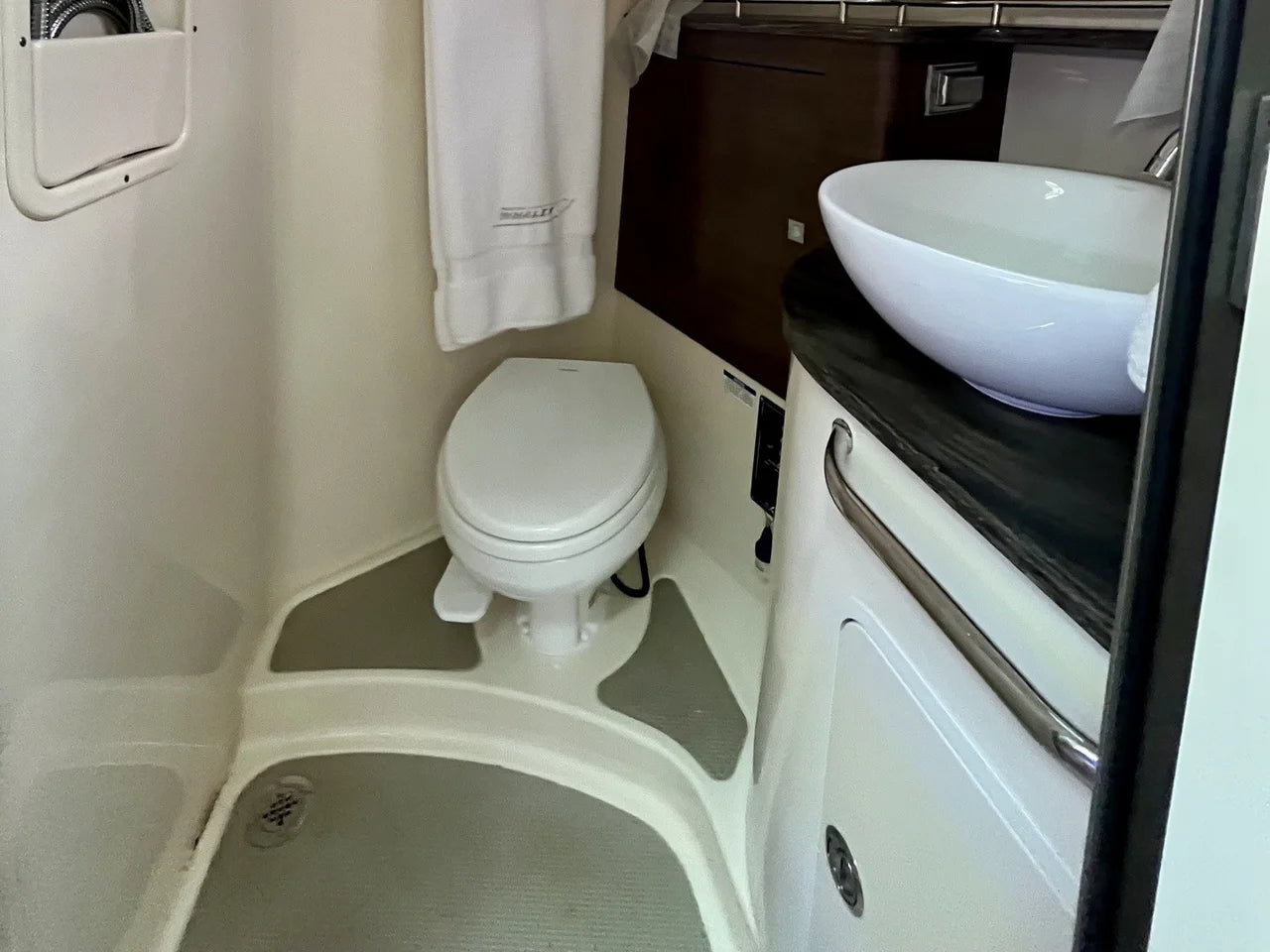 2019 Boston Whaler 345 CONQUEST 35.0 feet, Venice, Florida #17