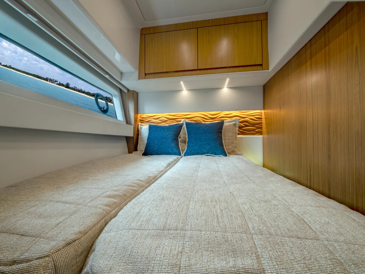 2026 Tiara Yachts 60 EX 60.0 feet, Inuvik, Northwest Territories #21