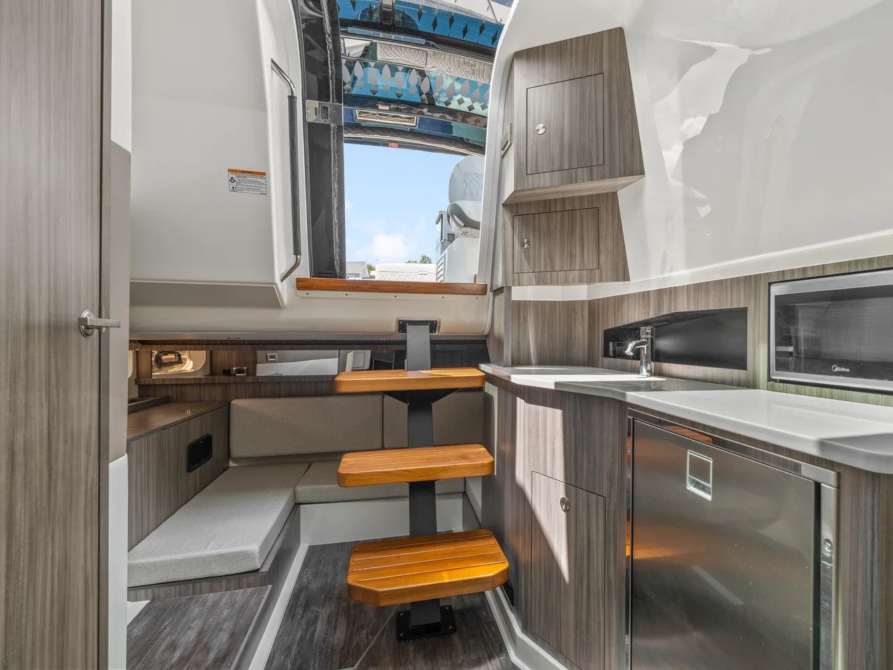 2026 Sea Ray Sundancer 370 Outboard 37.0 feet, Quincy, MA #31