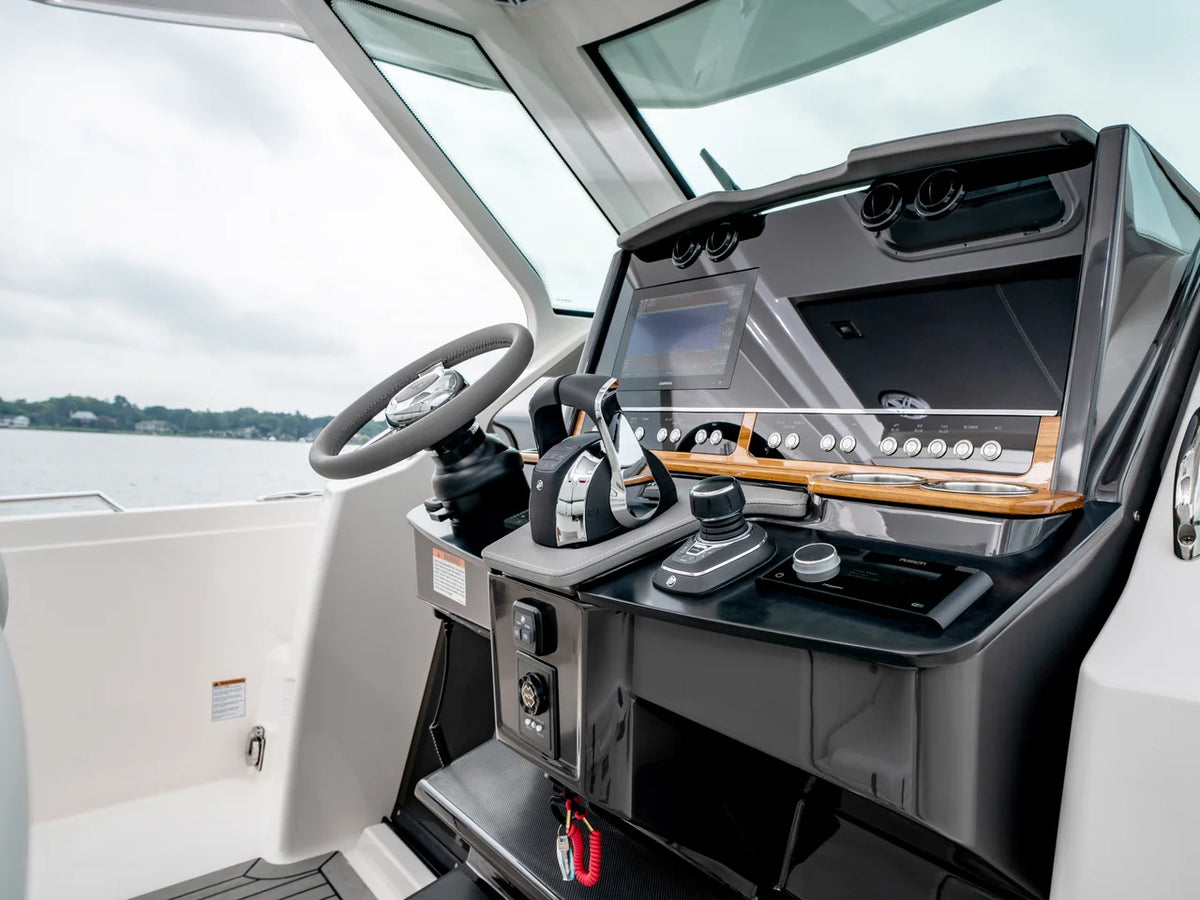 2027 Tiara Yachts 35 LS 35.0 feet, Inuvik, Northwest Territories #5