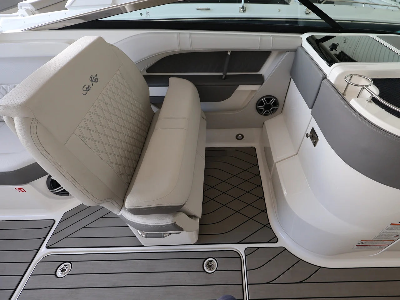 2026 Sea Ray SLX 310 Outboard 31.0 feet, Naples, Florida #12