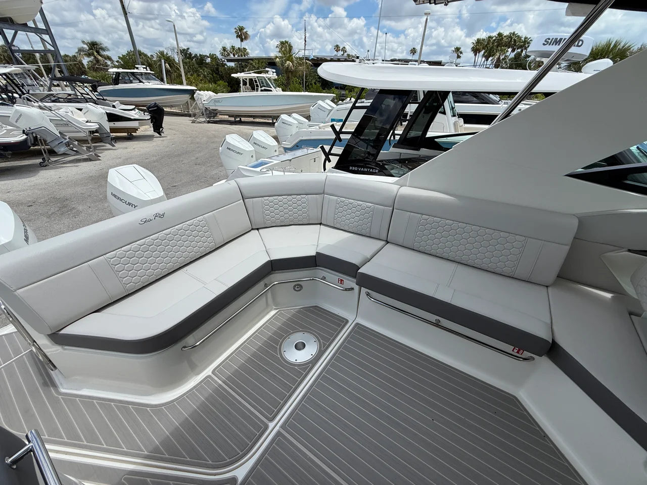 2026 Sea Ray Sundancer 320 Outboard 32.0 feet, Sarasota, Florida #39