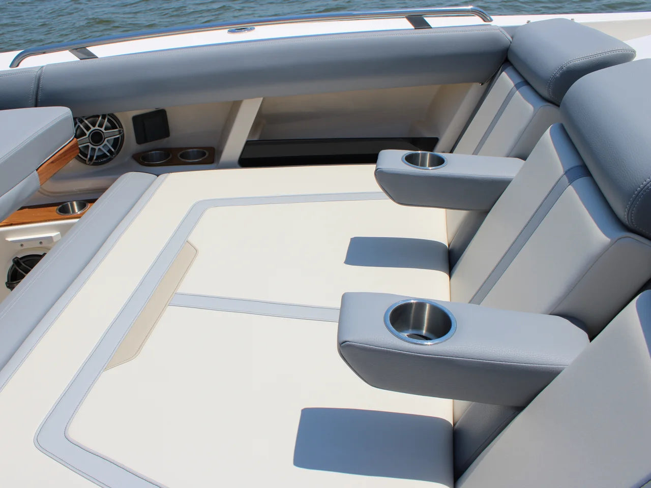 2026 Boston Whaler 350 Realm 35.0 feet, Seabrook, TX #88