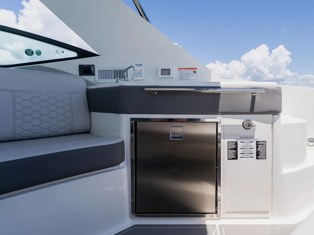 2027 Sea Ray Sundancer 320 Outboard 32.0 feet, Clearwater, Florida #35