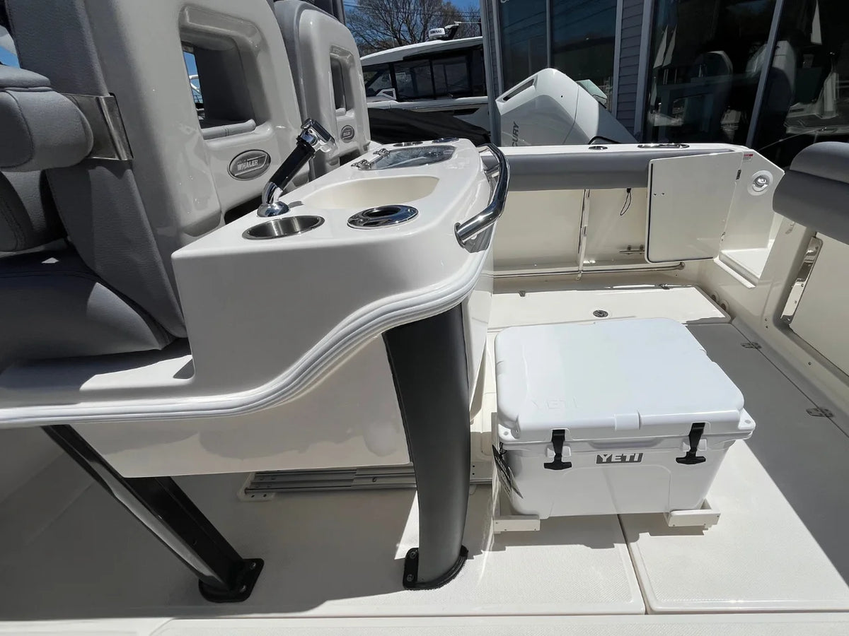 2026 Boston Whaler 280 Outrage 28.0 feet, Westbrook, Connecticut #11