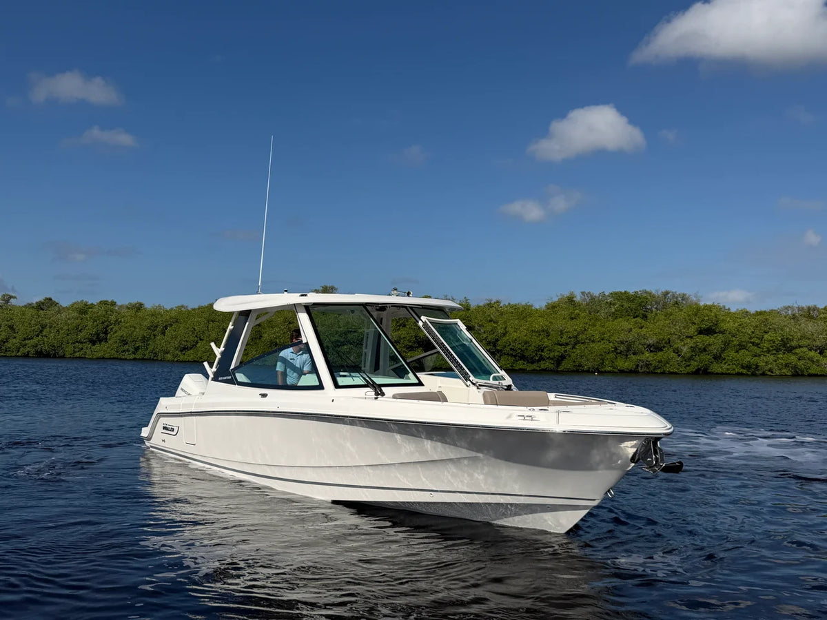 2027 Boston Whaler 330 Vantage 33.0 feet, Fort Myers, FL #3