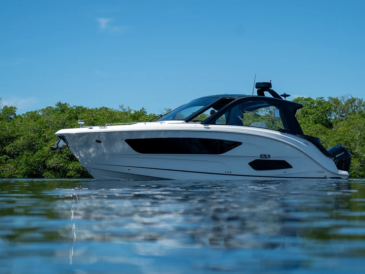 2026 Sea Ray Sundancer 370 Outboard 37.0 feet, Fort Myers, FL #3