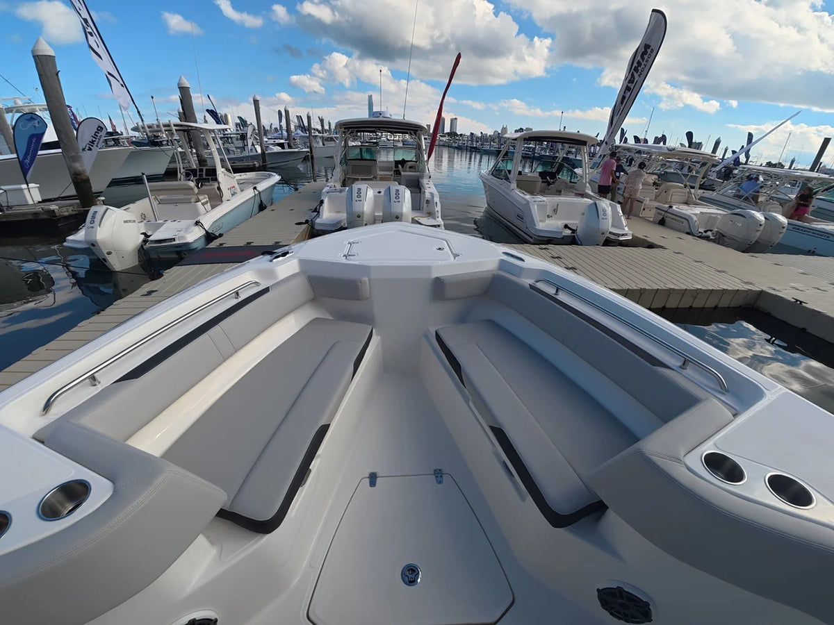 2027 Boston Whaler 330 Outrage 33.0 feet, Ocean View, NJ #24