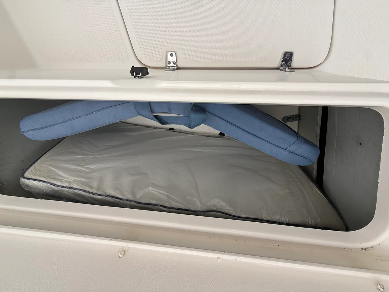 1998 Pursuit 2870 28.0 feet, Coral Gables, FL #26