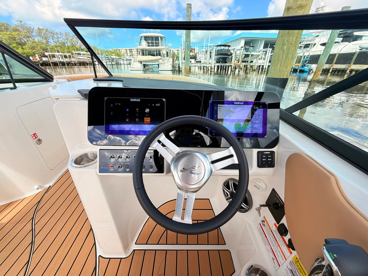 2027 Sea Ray SDX 230 Outboard 23.0 feet, St Petersburg, FL #35