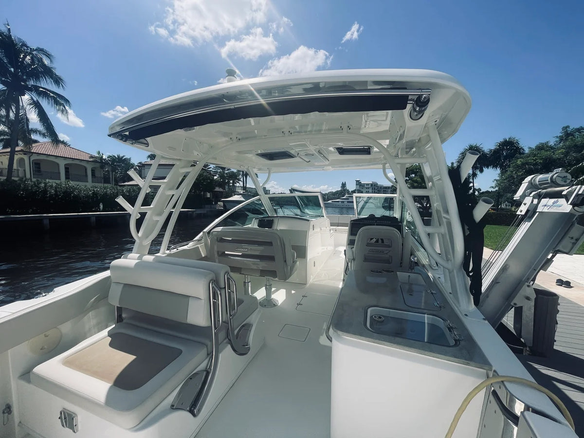 2022 Boston Whaler 320 VANTAGE 32.0 feet, Delray Beach, FL #22