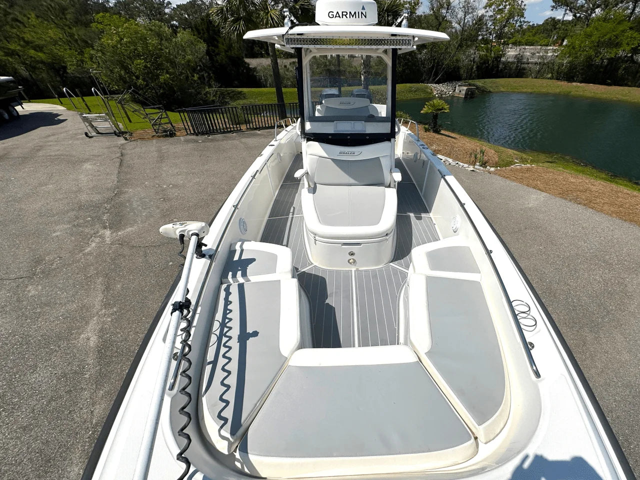 2016 Boston Whaler 270 DAUNTLESS 27.0 feet, Charleston, SC #19