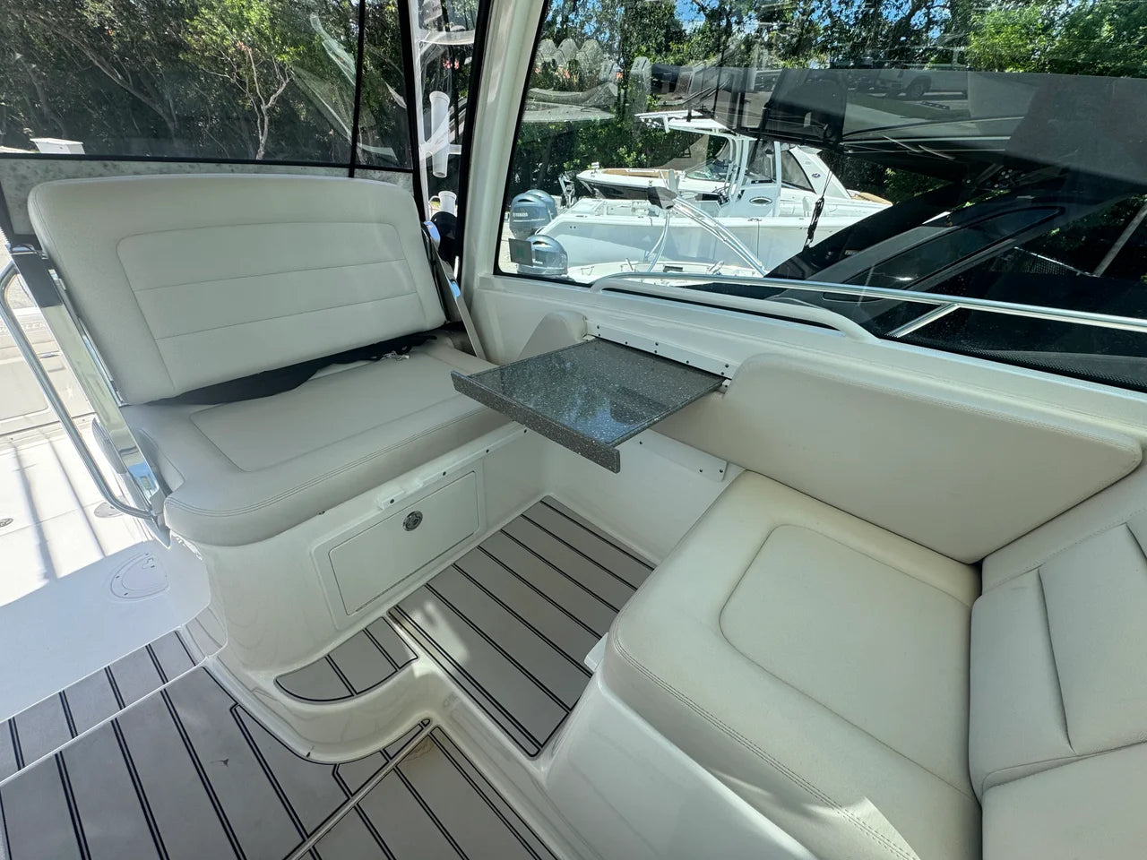 2018 Boston Whaler 315 CONQUEST 31.0 feet, Stuart, Florida #23