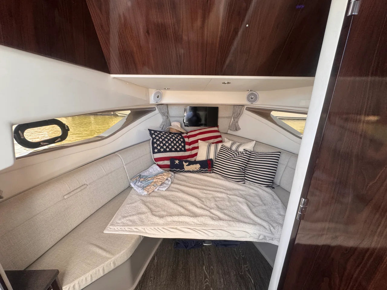 2019 Sea Ray 320 SUNDANCER 32.0 feet, Norwalk, Connecticut #19