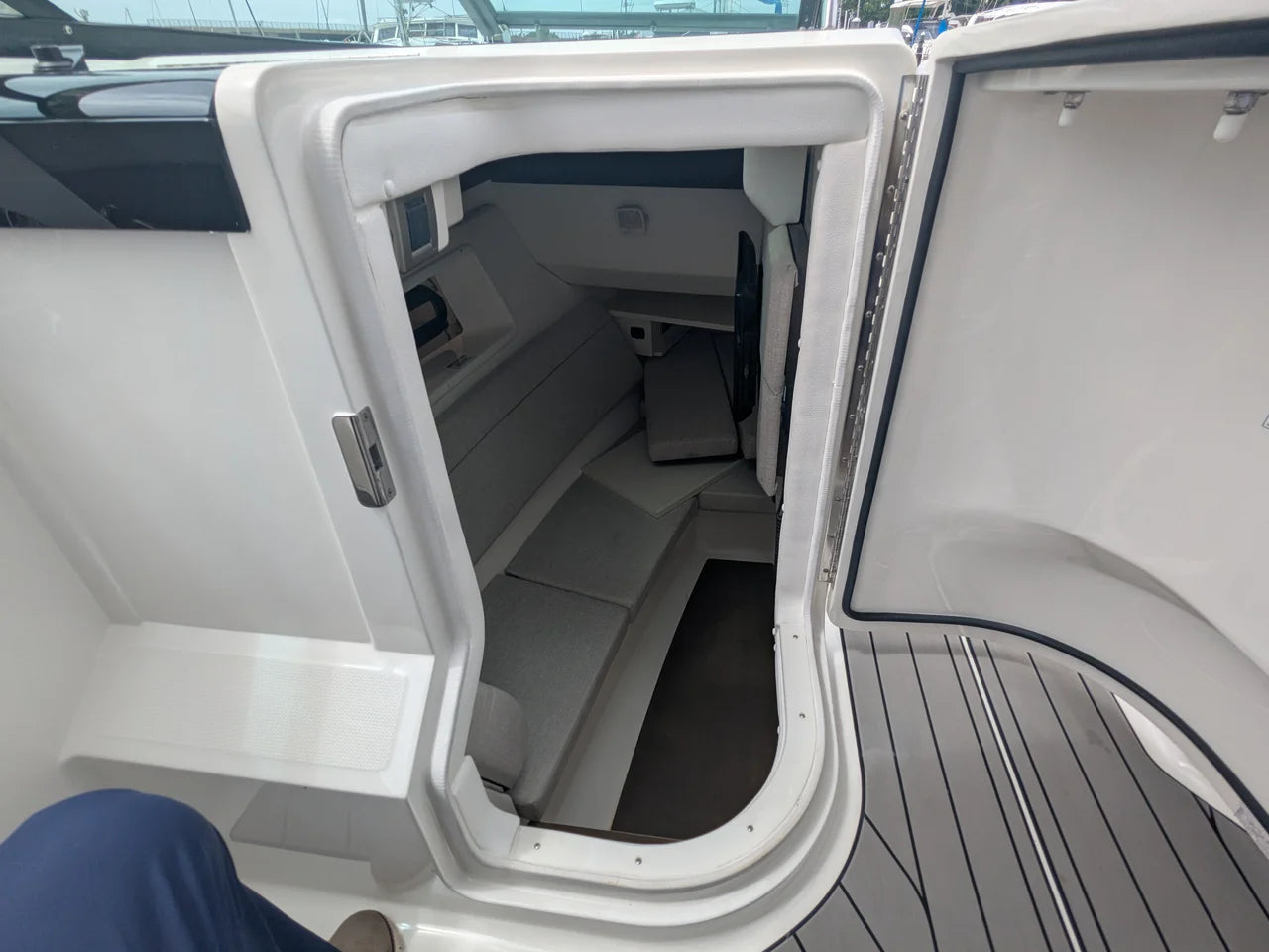 2023 Sea Ray 350 SLX OB 34.0 feet, Grasonville, MD #25