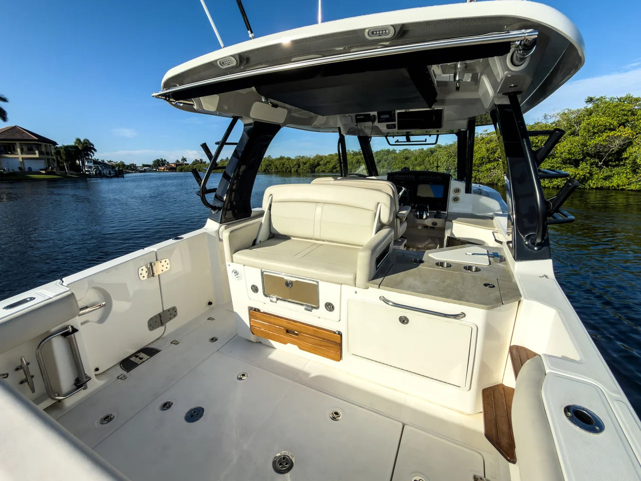 2022 Boston Whaler 350 Realm 35.0 feet, Fort Myers, FL #6