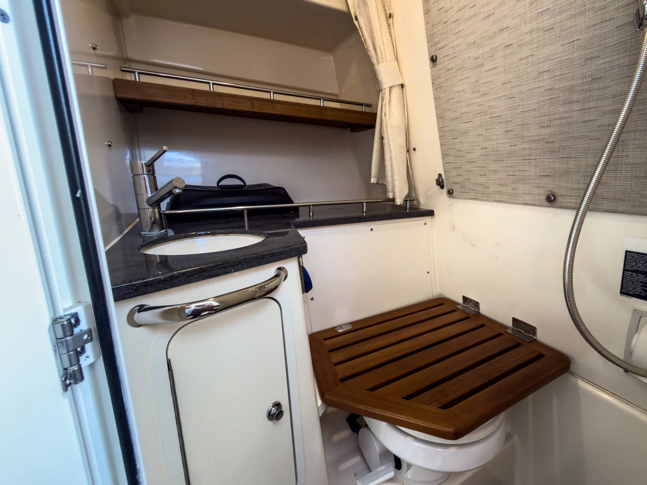 2022 Boston Whaler 350 Realm 35.0 feet, Fort Myers, FL #24