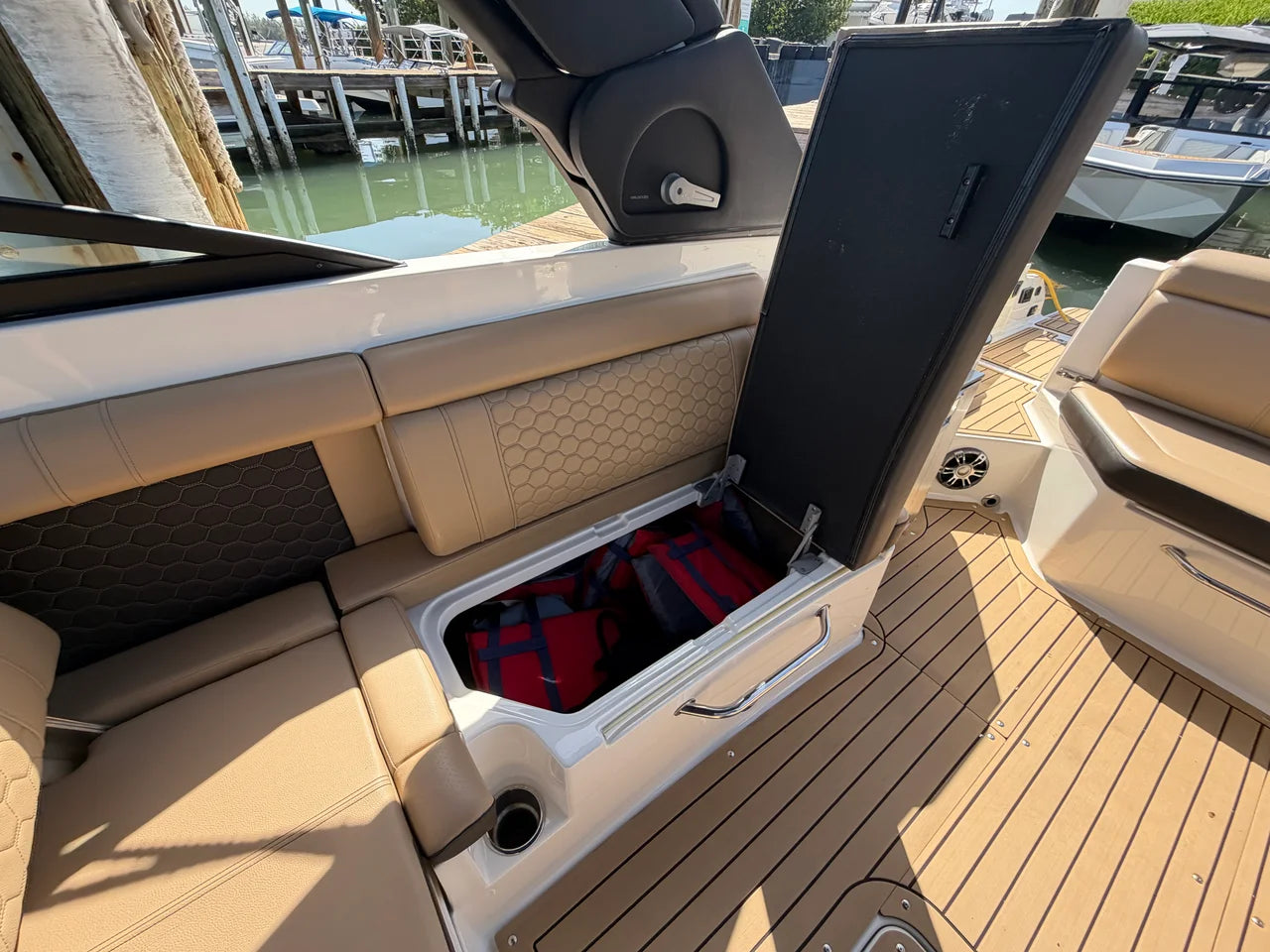 2021 Sea Ray 290 SDX 298.0 feet, Miami, FL #63