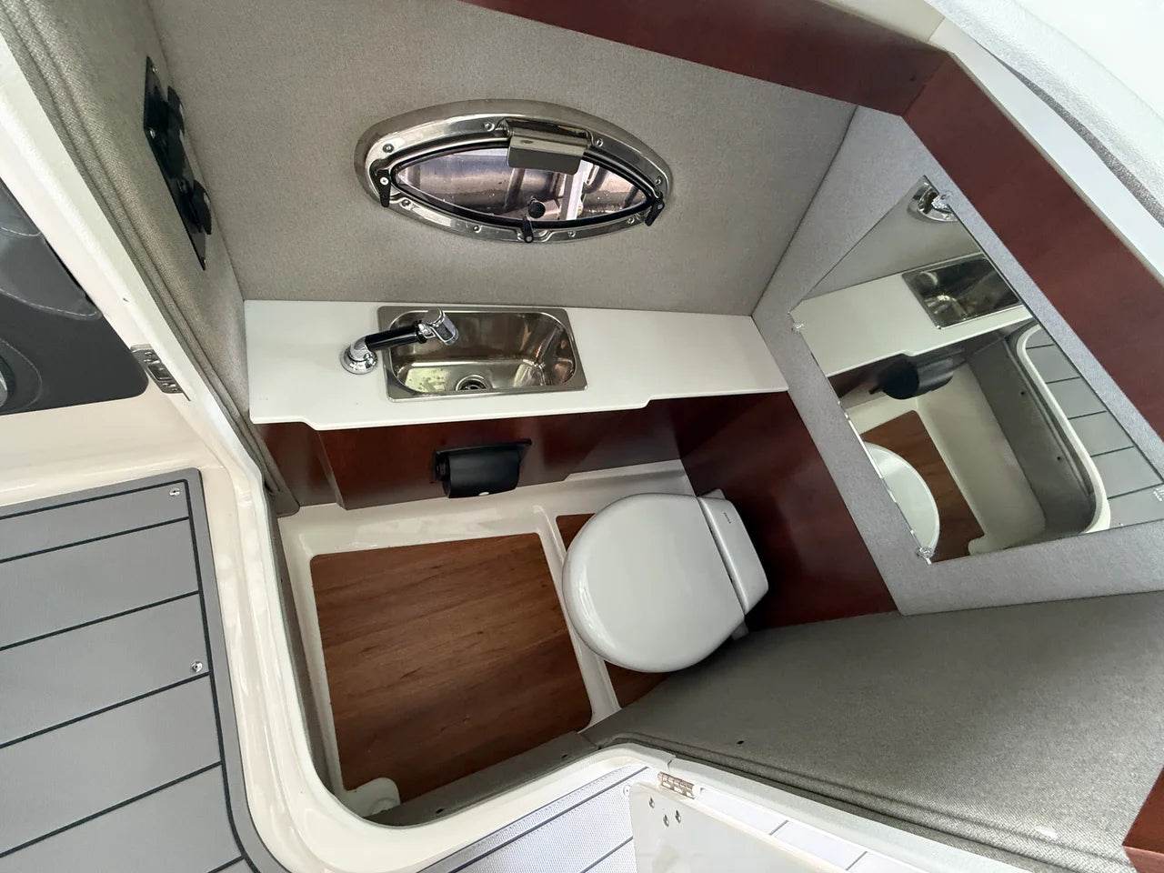 2023 Chaparral 287 SSX 28.0 feet, Lake Ozark, MO #34