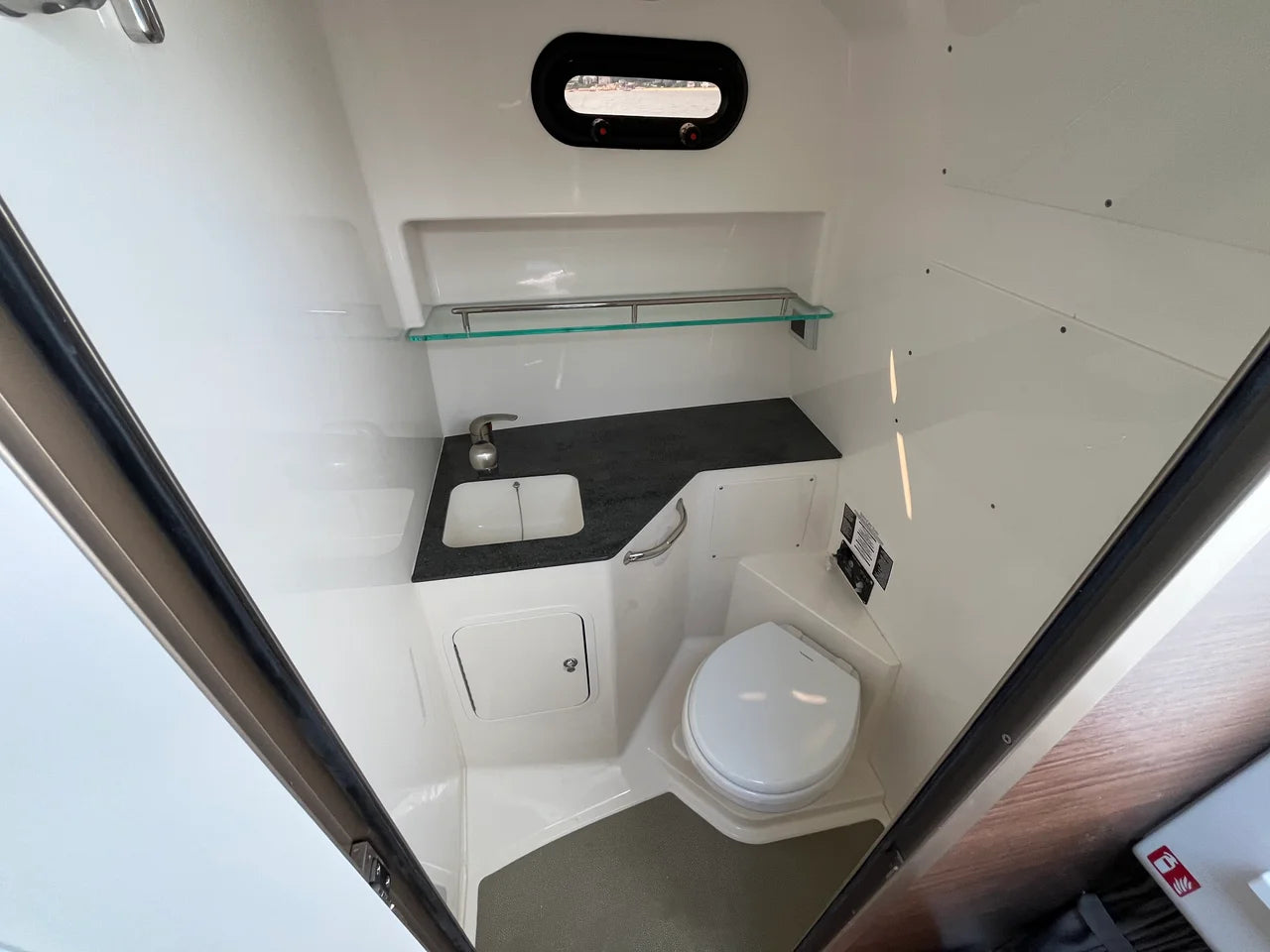 2026 Boston Whaler 325 Conquest 32.0 feet, Westbrook, Connecticut #46