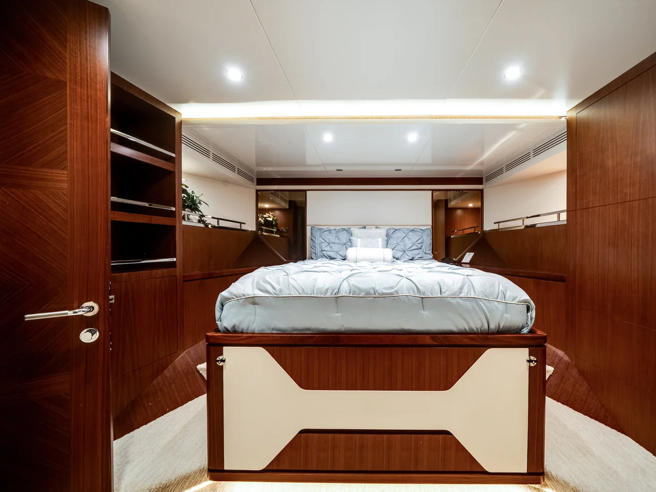 2016 Ocean Alexander 90 SKY LOUNGE 90.0 feet, Ft Lauderdale, FL #8
