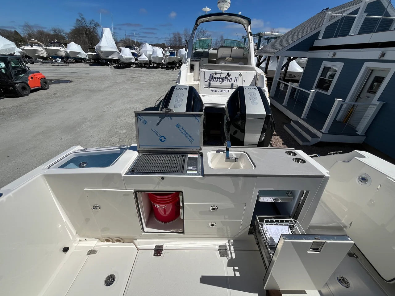 2026 Boston Whaler 330 Vantage 33.0 feet, Wakefield, RI #6