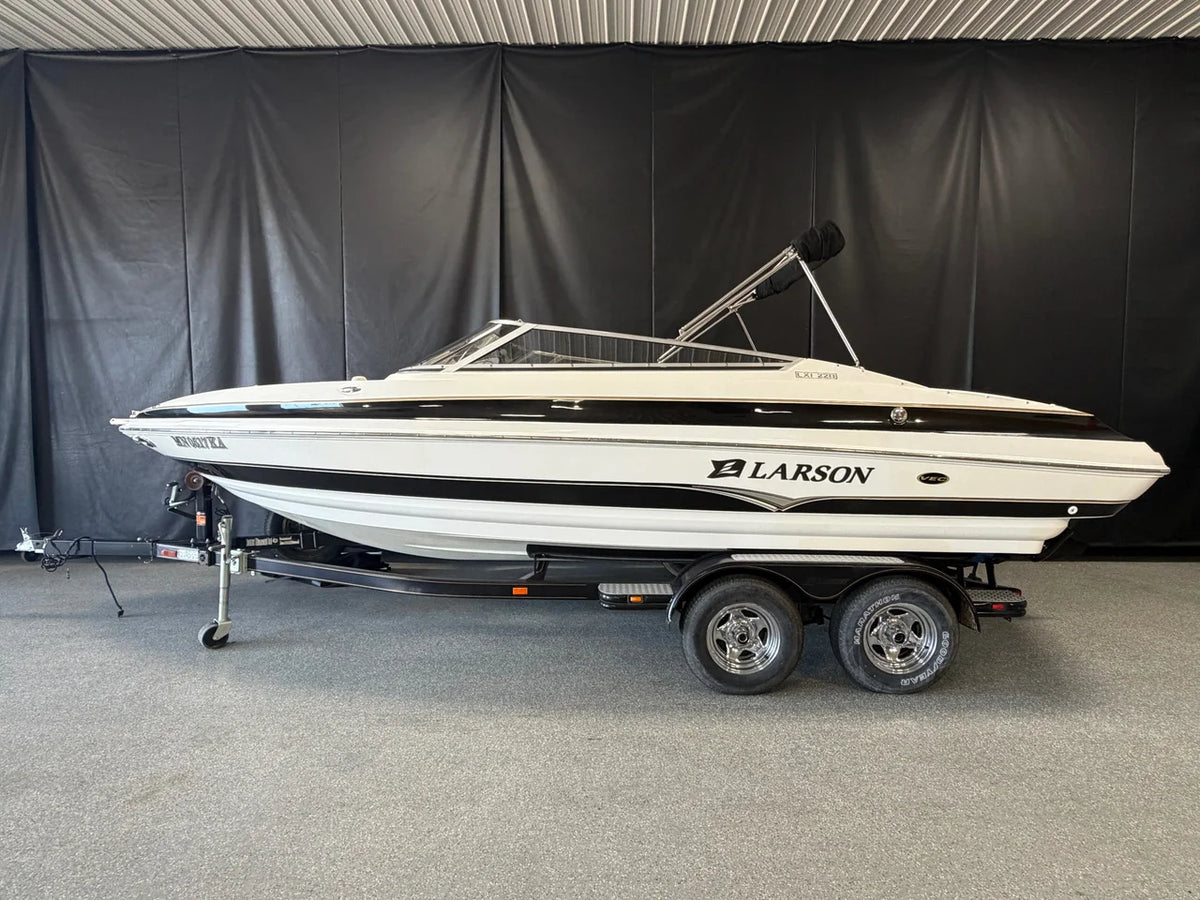 2005 Larson 228 LXI 22.0 feet, Nisswa, Minnesota #1