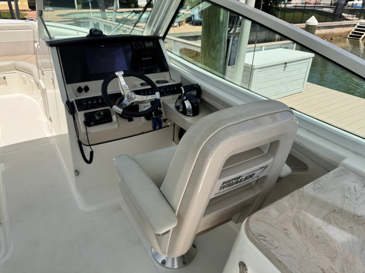 2022 Boston Whaler 280 VANTAGE 28.0 feet, St Petersburg, FL #22