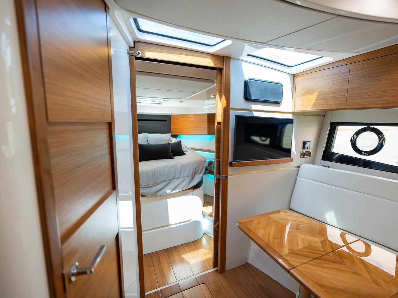 2026 Boston Whaler 405 Conquest 40.0 feet, Wrightsville Beach, North Carolina #43