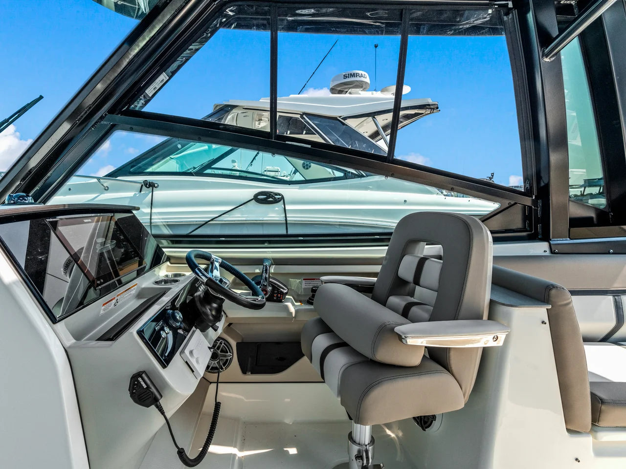 2026 Boston Whaler 330 Vantage 33.0 feet, Quincy, MA #19