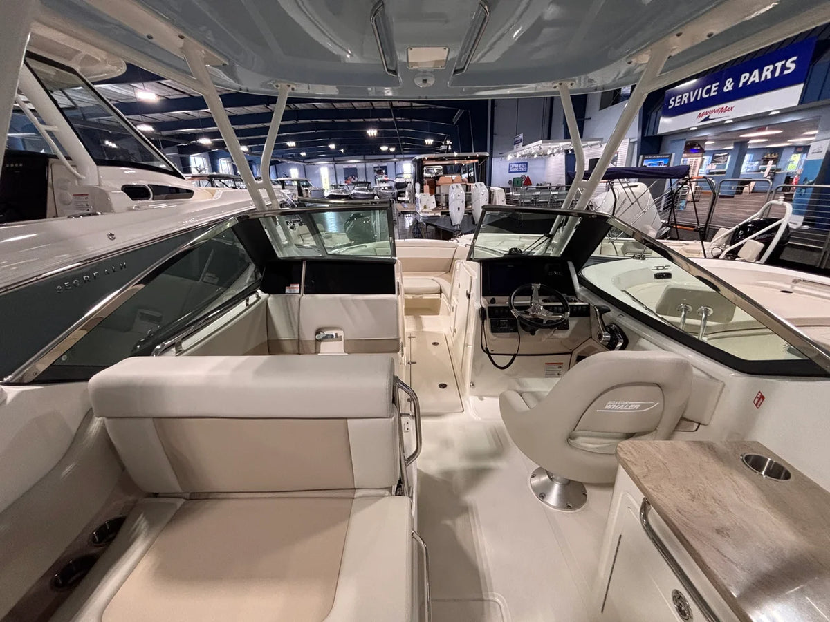 2027 Boston Whaler 240 Vantage 24.0 feet, Clearwater, Florida #6