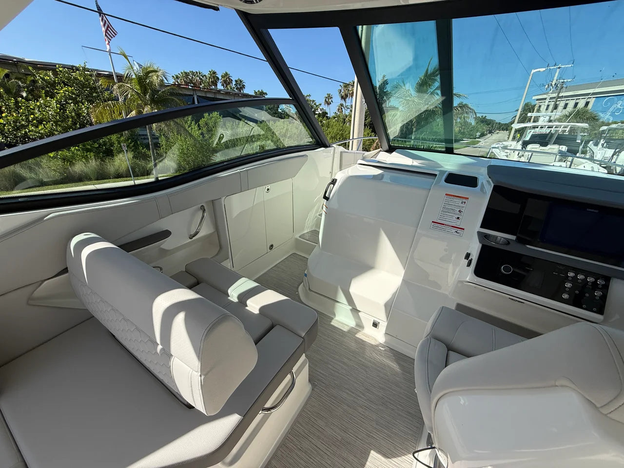 2027 Sea Ray Sundancer 320 Outboard 32.0 feet, Sarasota, FL #14