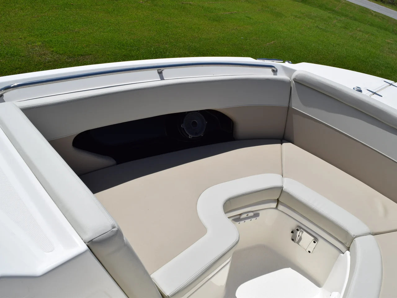 2026 Boston Whaler 240 Vantage 24.0 feet, Thunderbolt, GA #21